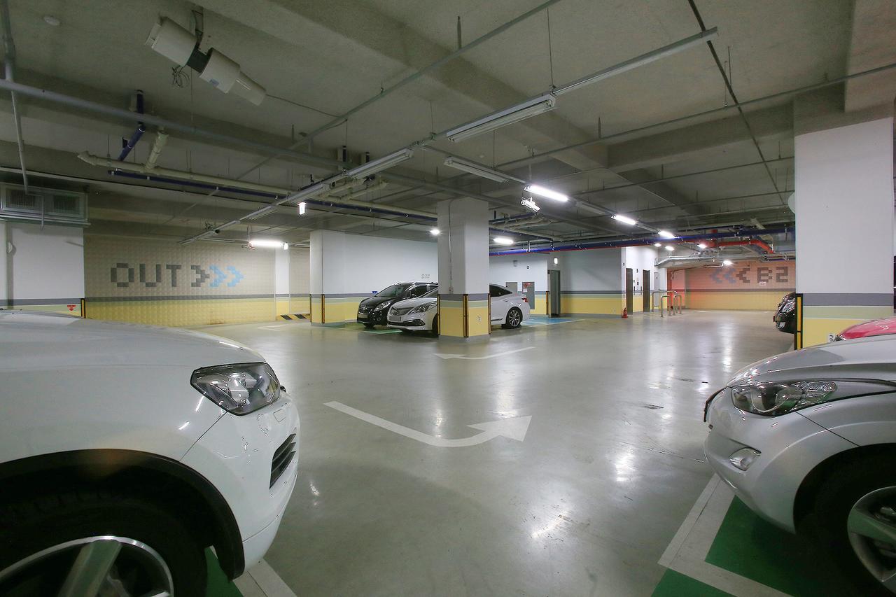 Gram Hotel Namyangju Exteriör bild